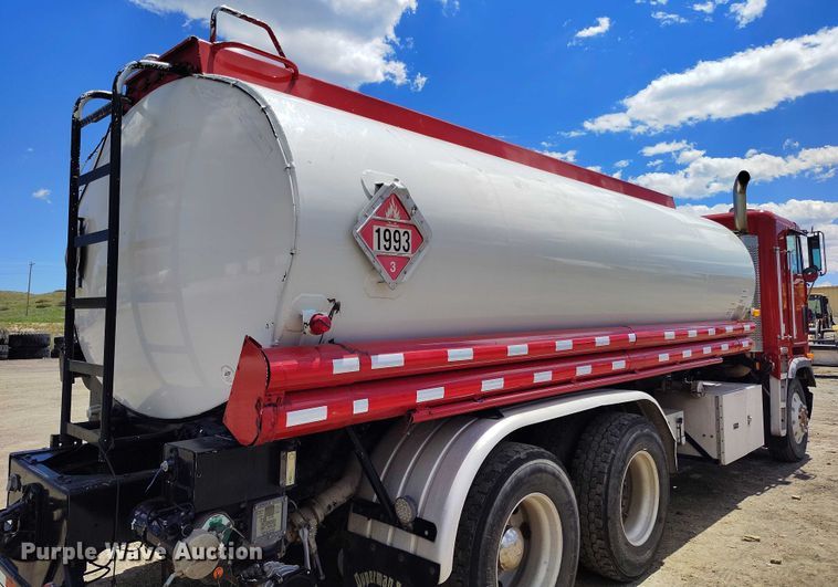 image for item DP4943 1997 Freightliner  FLB fuel truck