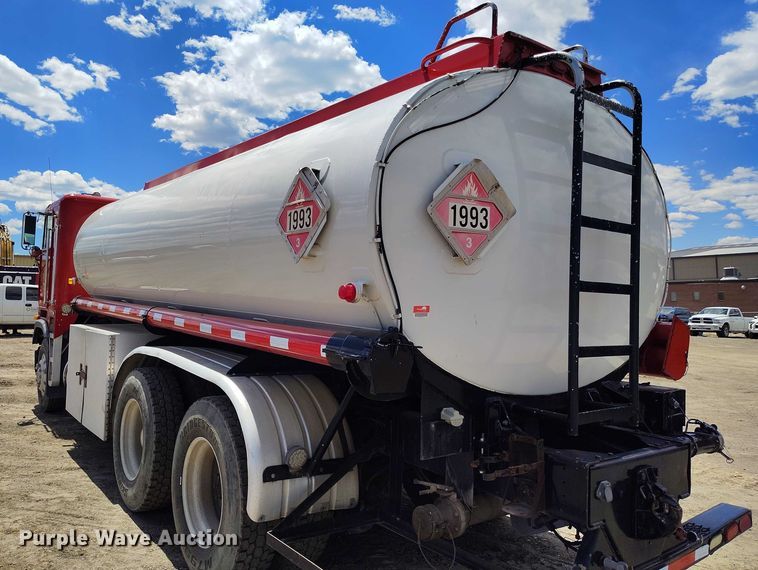 image for item DP4943 1997 Freightliner  FLB fuel truck