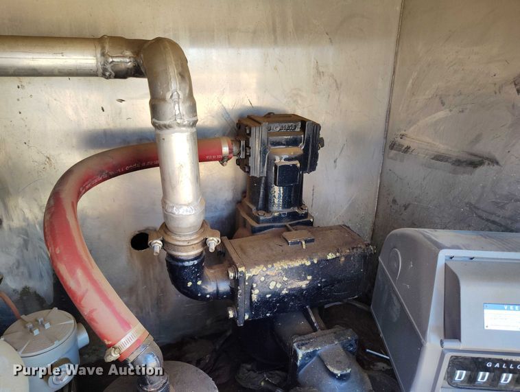 image for item DP4943 1997 Freightliner  FLB fuel truck