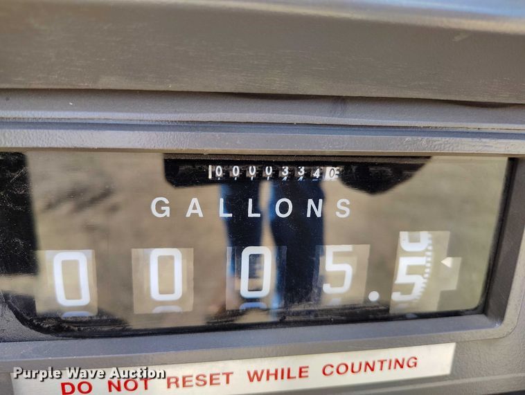 image for item DP4943 1997 Freightliner  FLB fuel truck