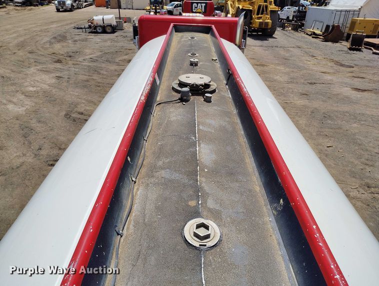 image for item DP4943 1997 Freightliner  FLB fuel truck