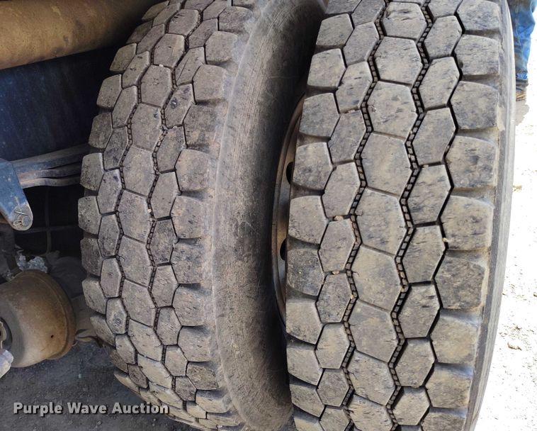 image for item DP4943 1997 Freightliner  FLB fuel truck