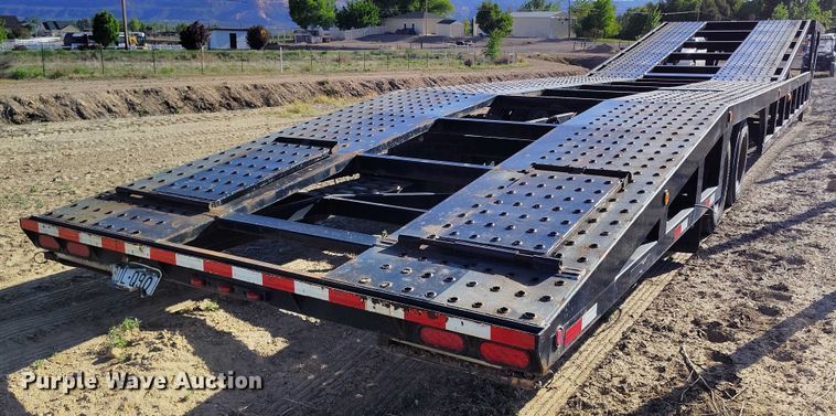 image for item DP4944 2019 Sun Country car carrier