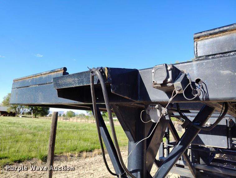 image for item DP4944 2019 Sun Country car carrier