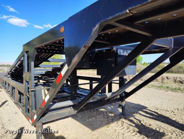 image for item DP4944 2019 Sun Country car carrier