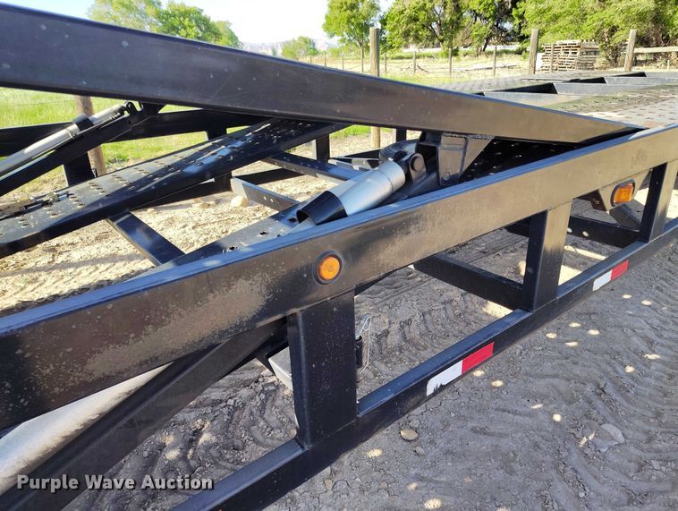 image for item DP4944 2019 Sun Country car carrier