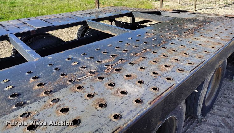 image for item DP4944 2019 Sun Country car carrier