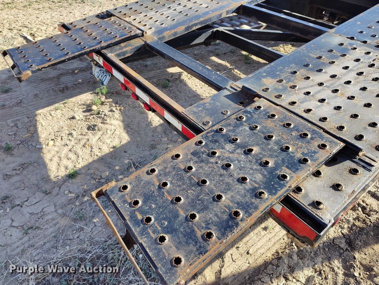 image for item DP4944 2019 Sun Country car carrier