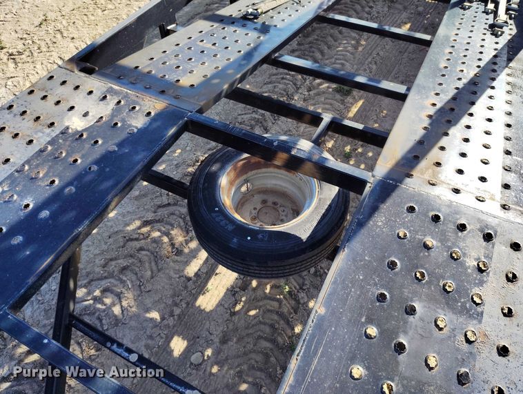 image for item DP4944 2019 Sun Country car carrier