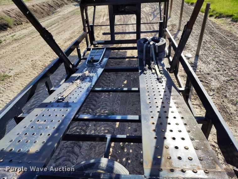 image for item DP4944 2019 Sun Country car carrier