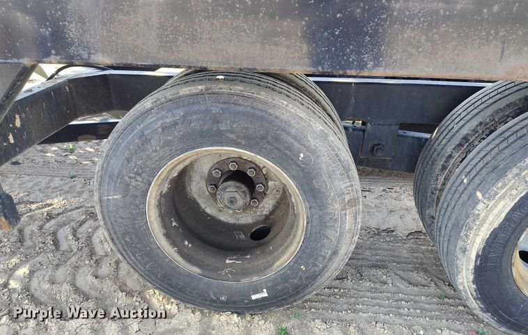 image for item DP4944 2019 Sun Country car carrier