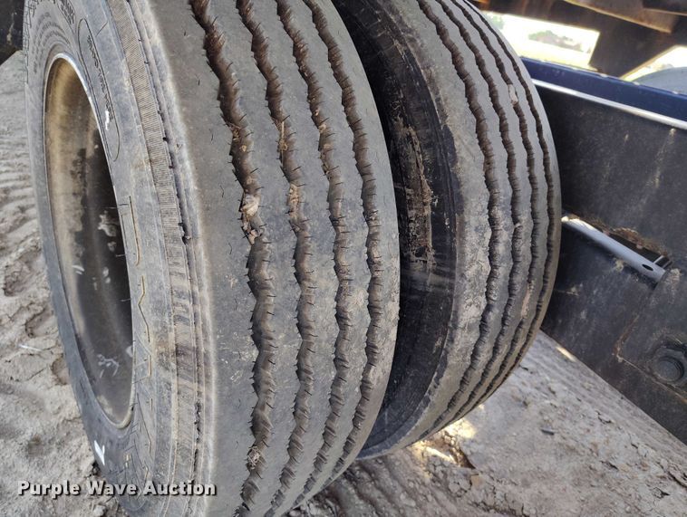 image for item DP4944 2019 Sun Country car carrier