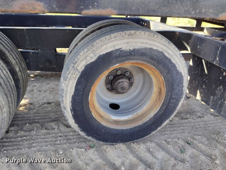 image for item DP4944 2019 Sun Country car carrier