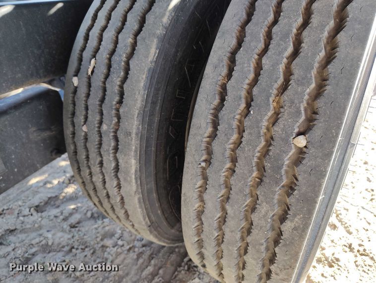 image for item DP4944 2019 Sun Country car carrier