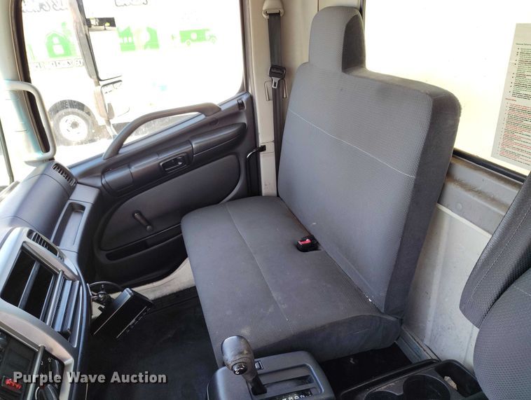 image for item DP4982 2014 Hino 268 box truck