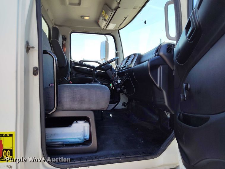 image for item DP4983 2014 Hino 268 box truck