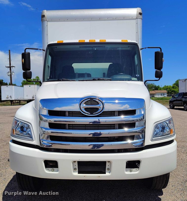 image for item DP4984 2014 Hino 268 box truck