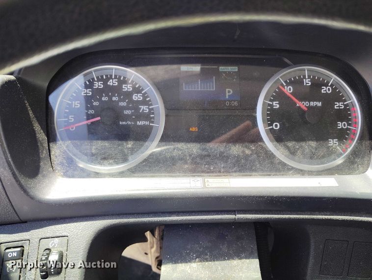 image for item DP4984 2014 Hino 268 box truck