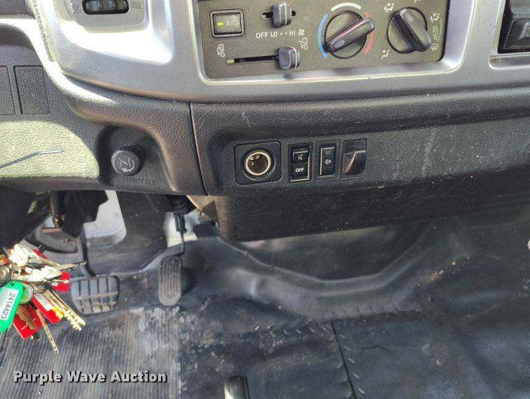 image for item DP4984 2014 Hino 268 box truck