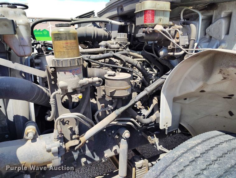 image for item DP4984 2014 Hino 268 box truck