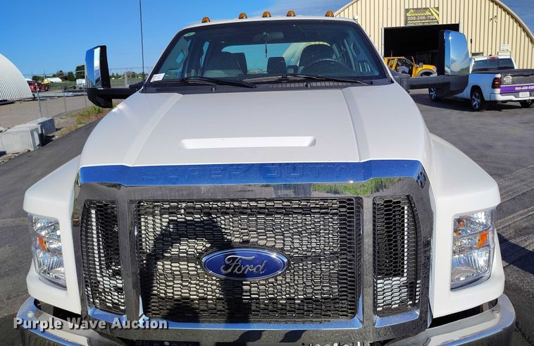 image for item DP4987 2024 Ford F750 Super Duty truck cab and chassis