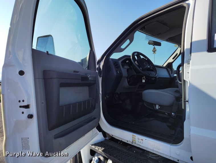 image for item DP4987 2024 Ford F750 Super Duty truck cab and chassis