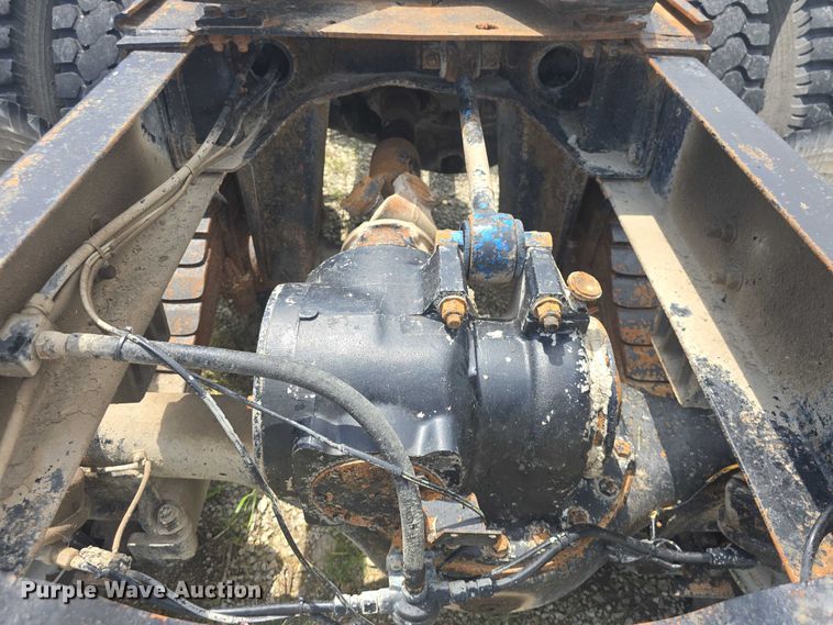 image for item DS3280 1978 Mack R686 semi truck