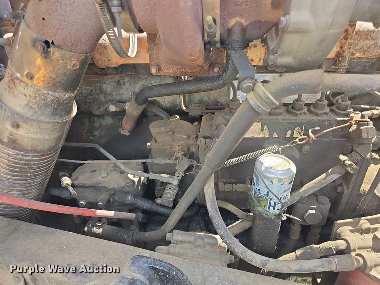 image for item DS3280 1978 Mack R686 semi truck