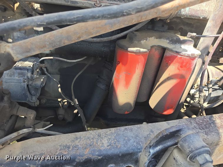 image for item DS3280 1978 Mack R686 semi truck