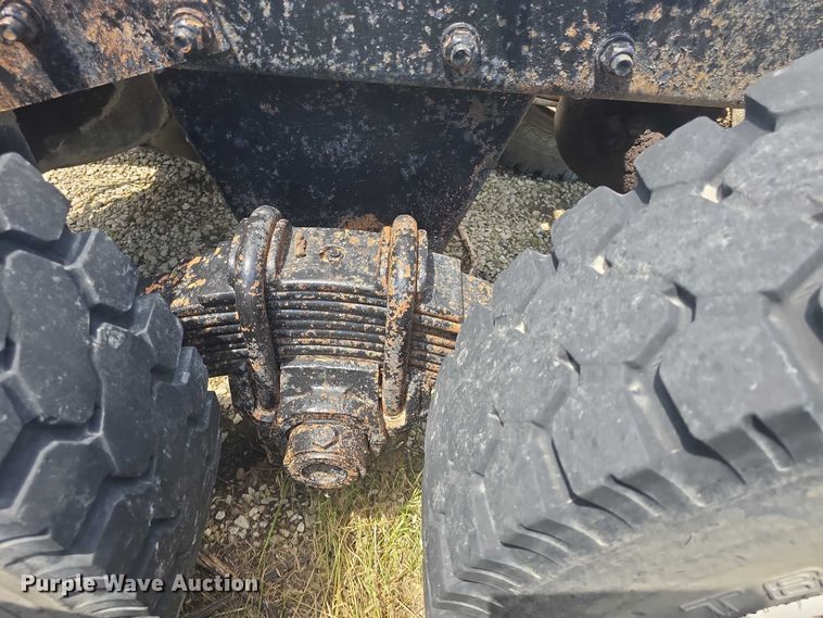 image for item DS3280 1978 Mack R686 semi truck