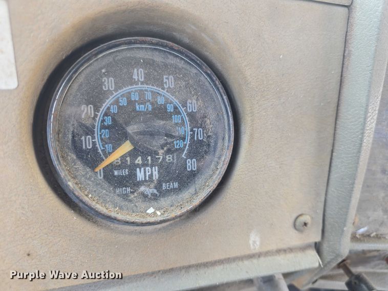 image for item DS3280 1978 Mack R686 semi truck