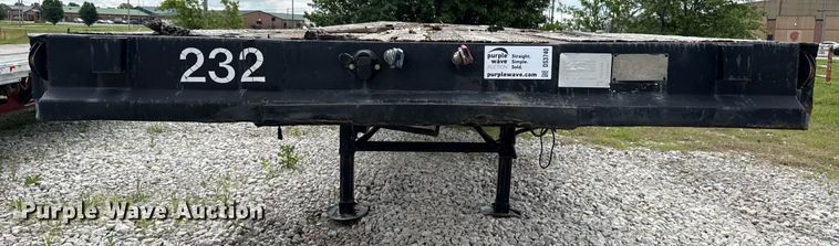 image for item DS3740 1973 Fruehauf PB-F2-40-65 flatbed trailer