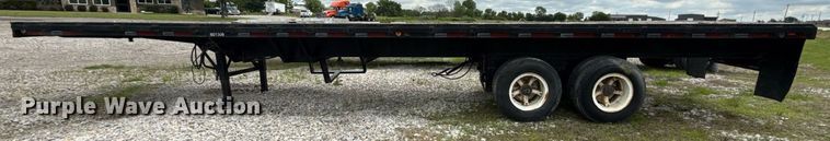 image for item DS3740 1973 Fruehauf PB-F2-40-65 flatbed trailer