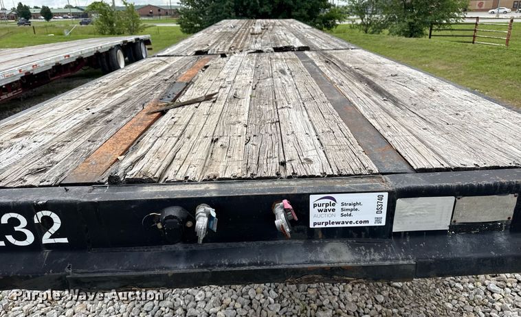 image for item DS3740 1973 Fruehauf PB-F2-40-65 flatbed trailer