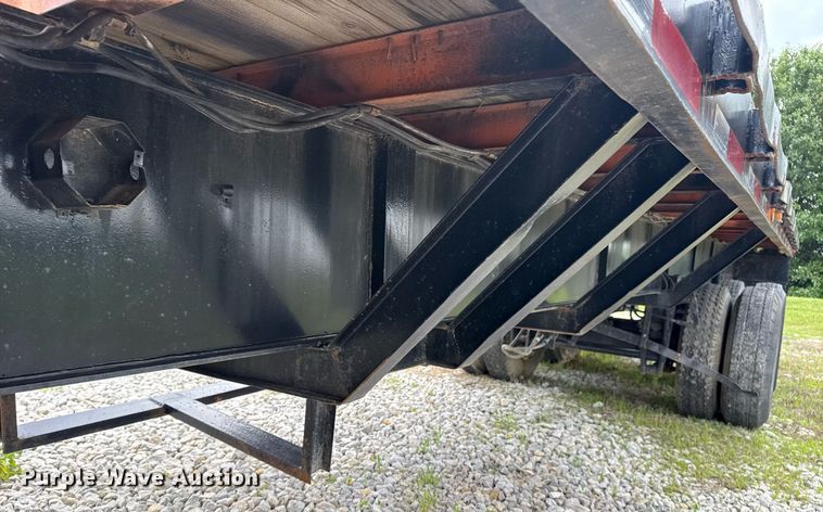 image for item DS3740 1973 Fruehauf PB-F2-40-65 flatbed trailer