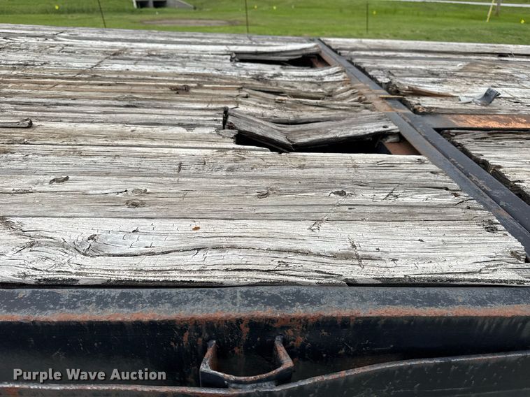 image for item DS3740 1973 Fruehauf PB-F2-40-65 flatbed trailer