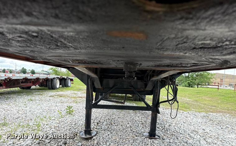 image for item DS3740 1973 Fruehauf PB-F2-40-65 flatbed trailer