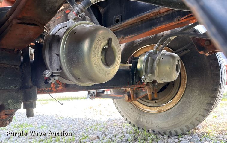 image for item DS3740 1973 Fruehauf PB-F2-40-65 flatbed trailer