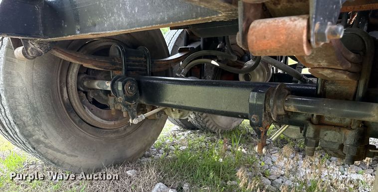 image for item DS3740 1973 Fruehauf PB-F2-40-65 flatbed trailer