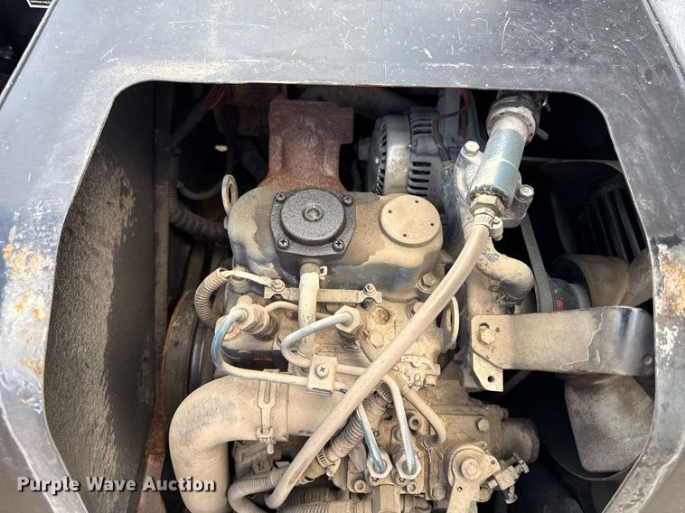 image for item DS4325 2019 Peterbilt 579 semi truck