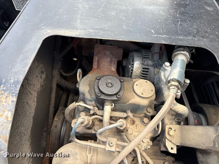 image for item DS4325 2019 Peterbilt 579 semi truck