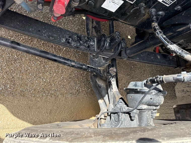 image for item DS4325 2019 Peterbilt 579 semi truck