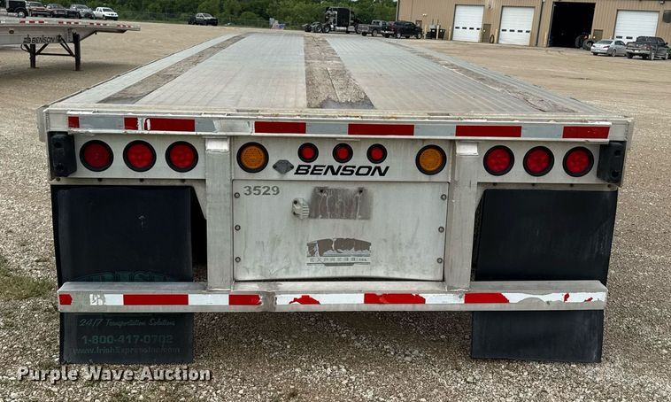 image for item DS4326 2013 Transcraft AF53102-2-524 flatbed trailer