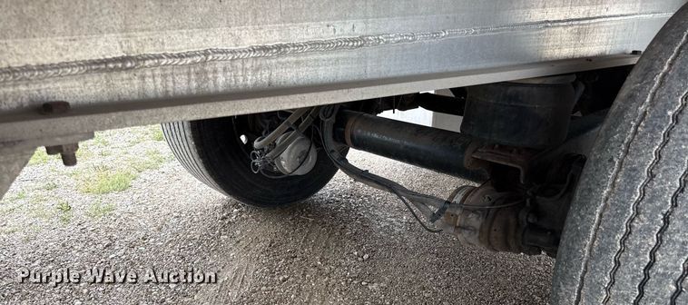 image for item DS4326 2013 Transcraft AF53102-2-524 flatbed trailer