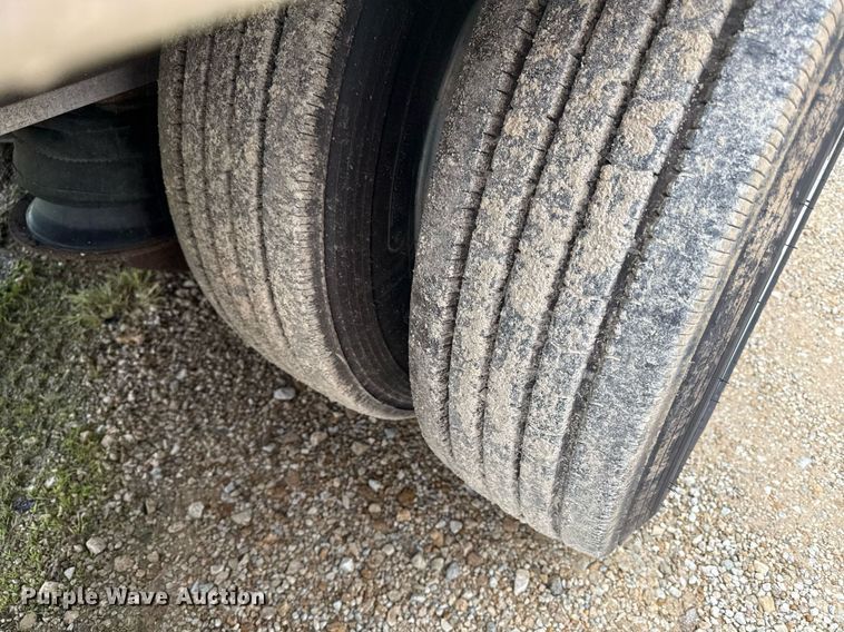 image for item DS4328 2013 Transcraft ASDF53102-2 drop deck equipment trailer