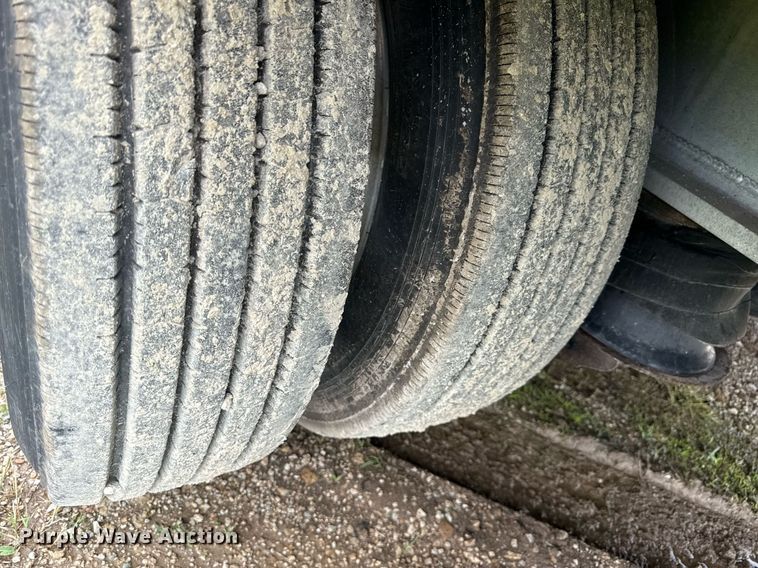 image for item DS4328 2013 Transcraft ASDF53102-2 drop deck equipment trailer