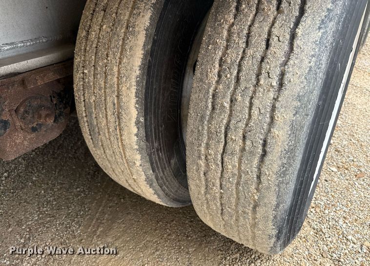 image for item DS4329 2012 Transcraft ASDF53102-2 drop deck equipment trailer