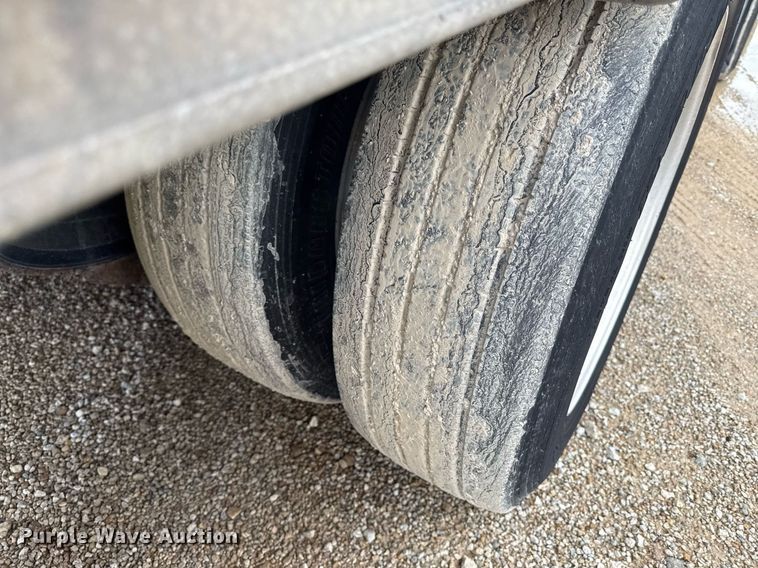 image for item DS4330 2013 Transcraft ASDF53102-2 drop deck equipment trailer