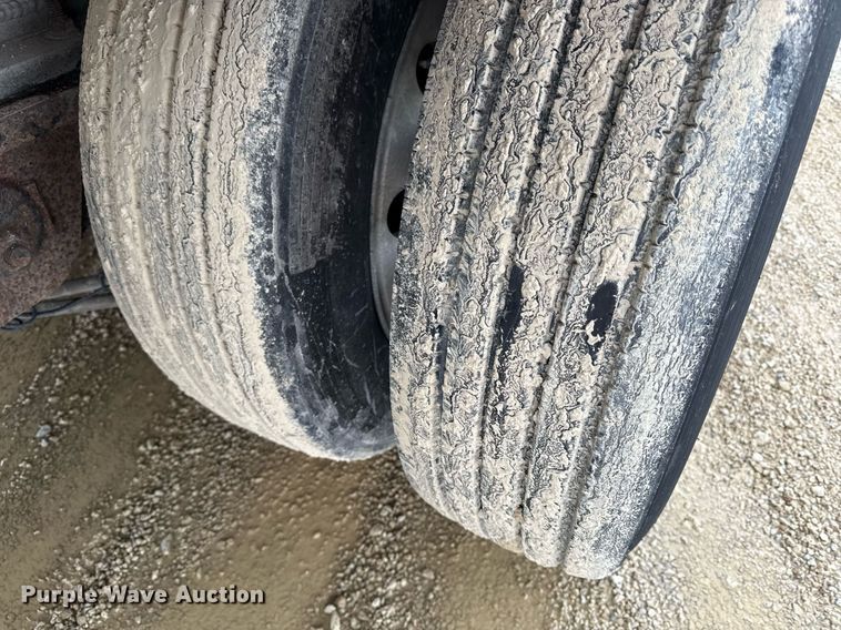 image for item DS4330 2013 Transcraft ASDF53102-2 drop deck equipment trailer