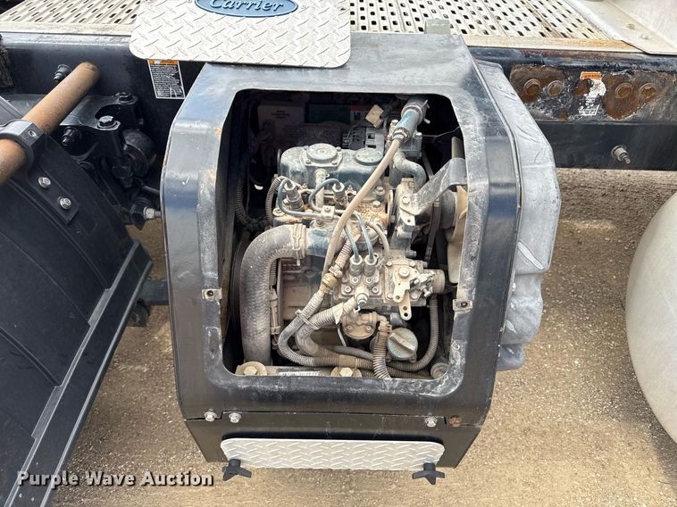 image for item DS4332 2019 Peterbilt 579 semi truck